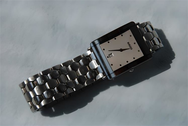 雷达手表表带太松解决技巧详解